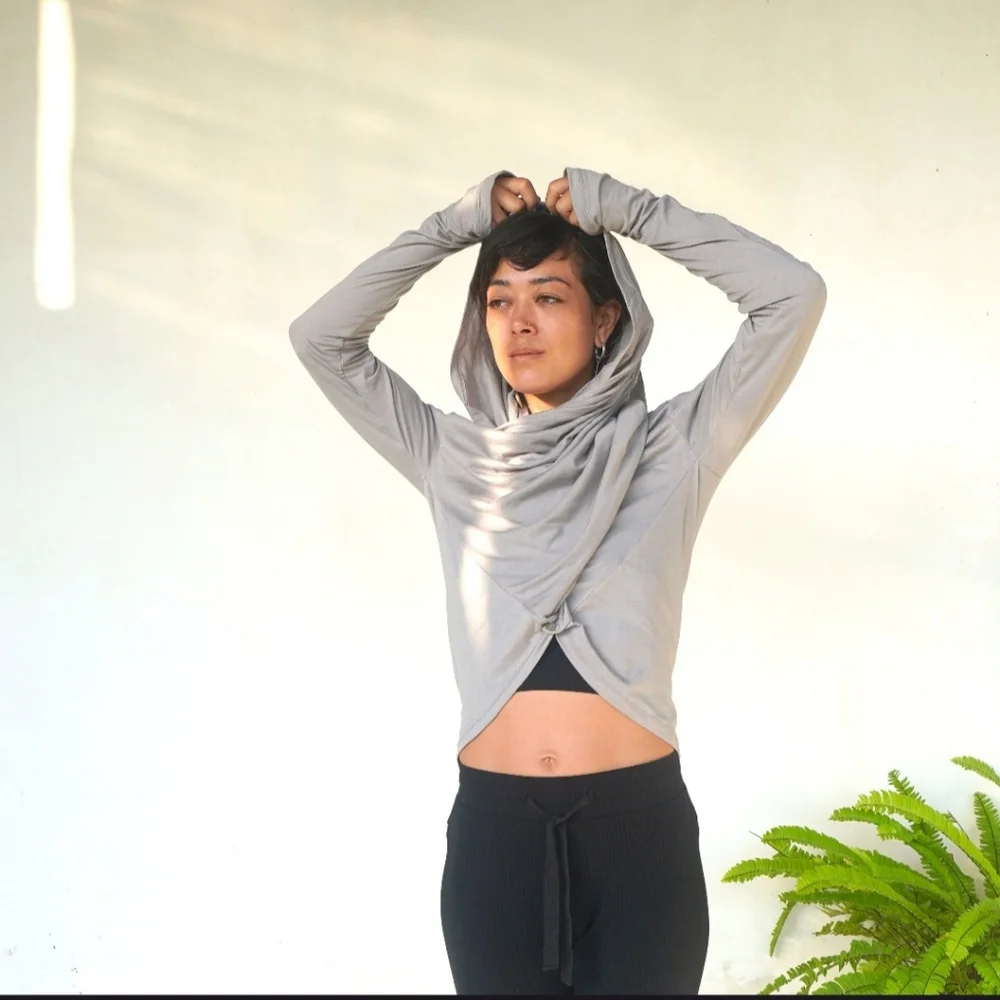 Organic Cotton Infinity Shrug - Picture 2 of 4